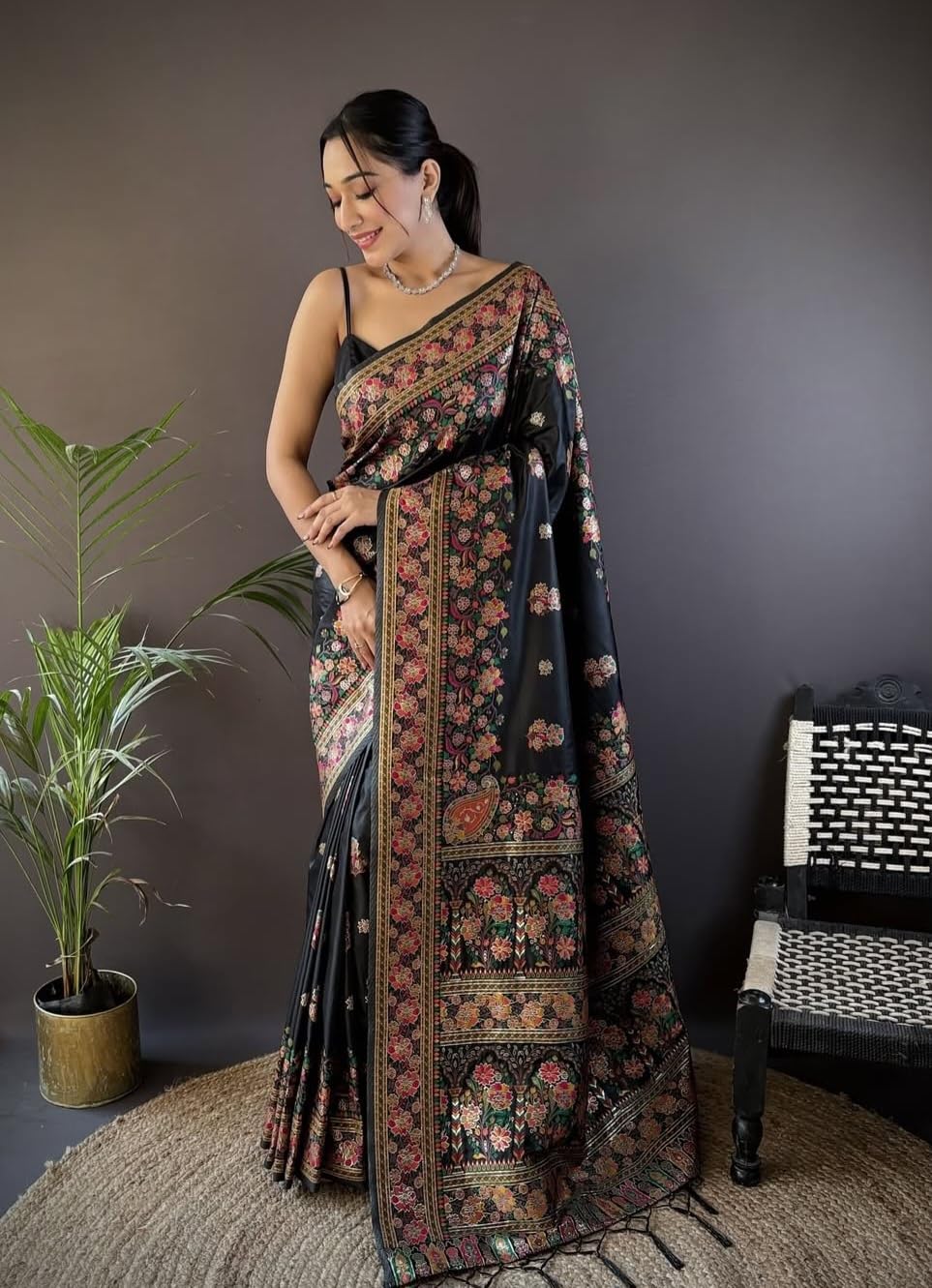 Veglari Women's Kanchipattu Phasmina Silk Hand Work Pure Jari Wewing Original Kanjivaram Jacqurad Rajwadi Print Kalmkari Sarees With Blouses Piecs And Zalar